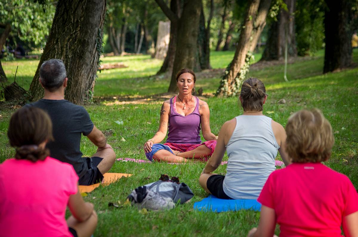 YOGA #b886f - 00
